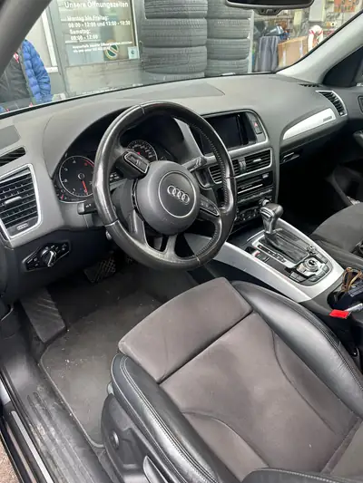 Audi Q5 3.0 TDI quattro S-tronic — SUV Premium diesel, 4x4 performant — detail