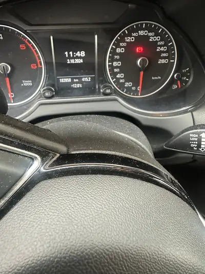 Audi Q5 3.0 TDI quattro S-tronic — SUV Premium diesel, 4x4 performant — Thumbnail 7