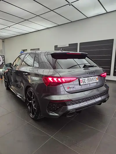 Audi RS3 Sportback 2.5 TSI — Performance 400 ch, état impeccable, disponible immédiatement — côté