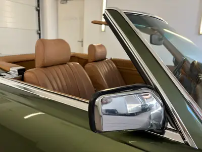 Mercedes-Benz SL 380 — Roadster mythique 1984, 16500 km seulement, version US rare — Miniatura 7
