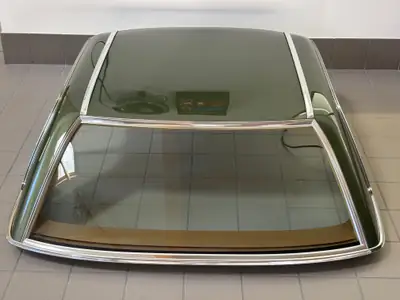 Mercedes-Benz SL 380 — Roadster mythique 1984, 16500 km seulement, version US rare — Miniatura 10