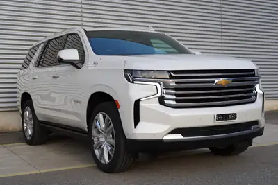 Chevrolet Tahoe High Country 6.2 AWD — SUV 7 places muscular, 426 ch, entretien neuf — vue extérieure