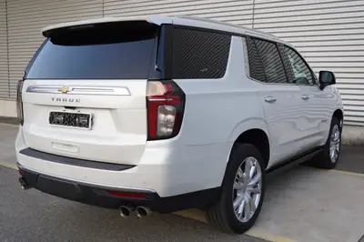 Chevrolet Tahoe High Country 6.2 AWD — SUV 7 places muscular, 426 ch, entretien neuf — intérieur