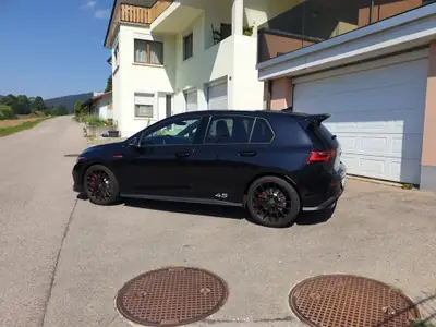 VW Golf 2.0 TSI GTI Clubsport 45 — 301 ch, échappement Akrapovic, état neuf — exterior view