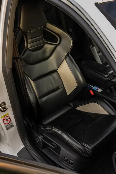 Audi RS4 Avant 4.2 V8 Quattro — Sportkombi légendaire, 420 ch, historique sans sinistre — detail