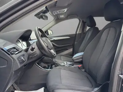 BMW X2 xDrive 25e Steptronic — Hybride rechargeable sportif, 79'850 km seulement — Miniature 9