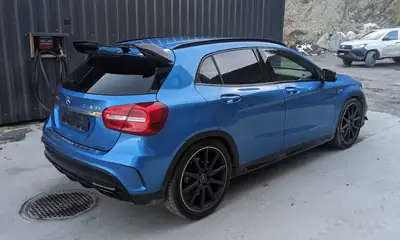 Mercedes-Benz GLA 45 AMG 4Matic — SUV haute performance, 381 ch dynamiques — Seitenansicht