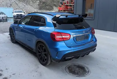 Mercedes-Benz GLA 45 AMG 4Matic — SUV haute performance, 381 ch dynamiques — Armaturenbrett