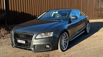 Audi S5 Coupé 4.2 FSI — V8 sportif 353 ch, échappement Milltek, sans accident — vista esterna
