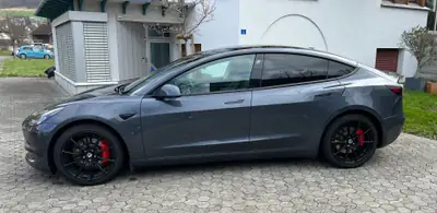 Tesla Model 3 Performance Dual Motor AWD — Électrique haute performance, 49 500 km — interior