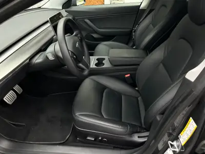 Tesla Model 3 Performance Dual Motor AWD — Électrique haute performance, 49 500 km — Thumbnail 9