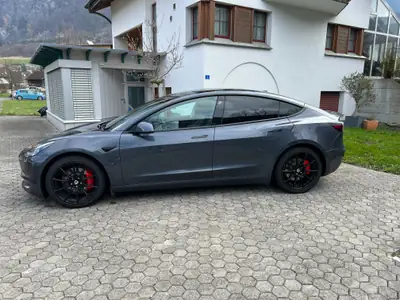Tesla Model 3 Performance Dual Motor AWD — Électrique haute performance, 49 500 km — Thumbnail 13
