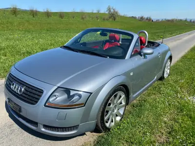 Audi TT Roadster 1.8 T quattro — Cabriolet sportif mythique, 225 ch dynamiques — vista esterna