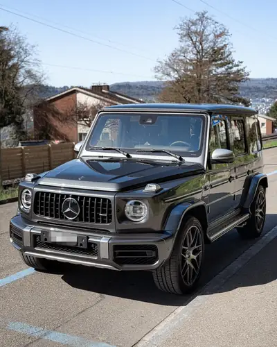 Mercedes-Benz G 63 AMG — Légende tout-terrain, 585 ch et seulement 19 900 km — côté