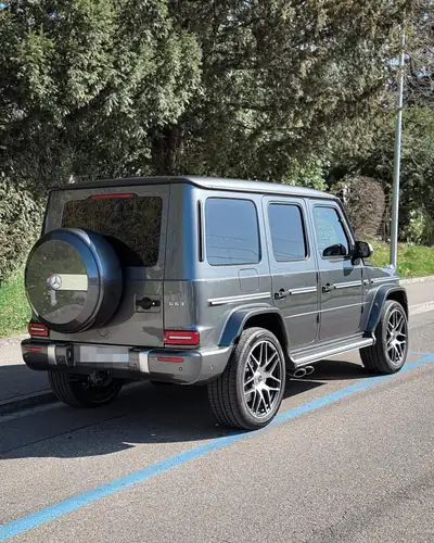 Mercedes-Benz G 63 AMG — Légende tout-terrain, 585 ch et seulement 19 900 km — intérieur