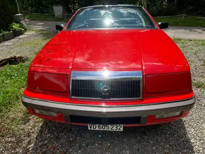 Chrysler Le Baron 2.2 Turbo GTC — Cabriolet sportif des années 80, turbo 177 ch — détail