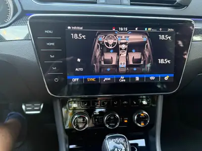 Skoda Superb Combi 2.0 TDi SportLine+ 4x4 — Monospace robuste, intégralement révisé — Miniatur 9