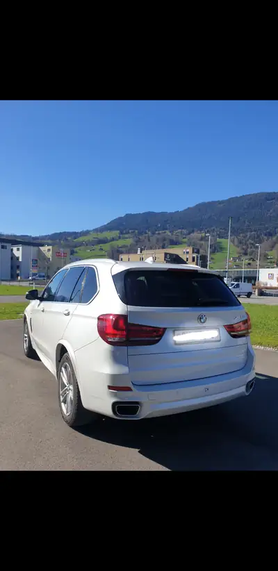 BMW X5 xDrive 30d — SUV premium diesel, entretien neuf, 161'000 km — Seitenansicht