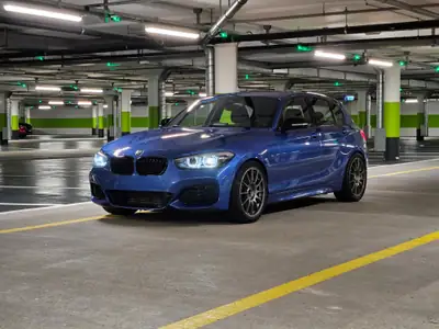 BMW M135i Steptronic — Berline sportive 326 ch, moteur 3.0L turbo, contrôle technique validé — vue extérieure