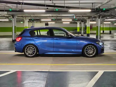 BMW M135i Steptronic — Berline sportive 326 ch, moteur 3.0L turbo, contrôle technique validé — détail