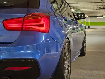 BMW M135i Steptronic — Berline sportive 326 ch, moteur 3.0L turbo, contrôle technique validé — Miniature 9