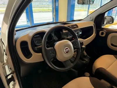 Fiat Panda 0.9 TwinAir Easy — Citadine maligne, 29 500 km seulement — Miniatura 9