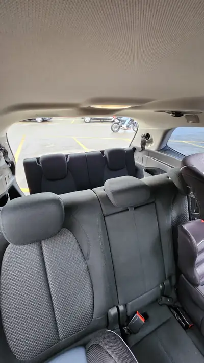 BMW 218 Gran Tourer xDrive — Monospace 7 places, diesel efficient, service inclus jusqu'à 100'000 km — Thumbnail 8