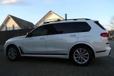 BMW X7 xDrive 48V 40i — SUV 7 places hybride, 52 500 km seulement — arrière