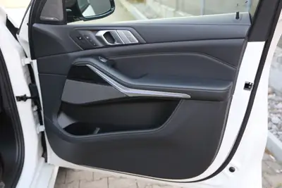BMW X7 xDrive 48V 40i — SUV 7 places hybride, 52 500 km seulement — Miniature 16