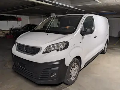 Peugeot E-Expert 75 kWh Premium — Utilitaire électrique performant, quasi neuf — vue extérieure