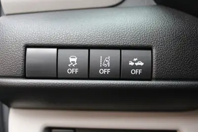 Suzuki Swift 1.2 Hybrid CVT — Citadine économe et connectée, quasi neuve — Miniature 11