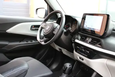 Suzuki Swift 1.2 Hybrid CVT — Citadine économe et connectée, quasi neuve — Miniature 23