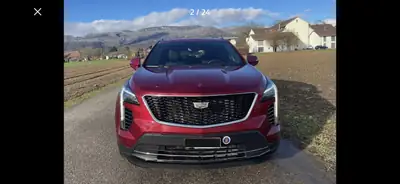 Cadillac XT4 350T Sport AWD — SUV premium américain, 33 000 km seulement — dettaglio