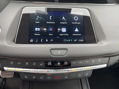 Cadillac XT4 350T Sport AWD — SUV premium américain, 33 000 km seulement — Miniatura 15