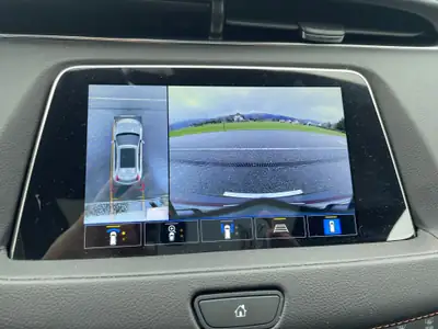 Cadillac XT4 350T Sport AWD — SUV premium américain, 33 000 km seulement — Miniatura 16