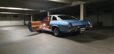 Oldsmobile 442 Cutlass Big Block 7.5L — Légende américaine des années 80, moteur colossal — Miniature 9