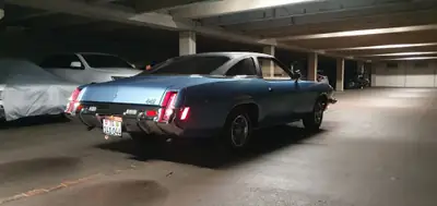 Oldsmobile 442 Cutlass Big Block 7.5L — Légende américaine des années 80, moteur colossal — Miniature 10