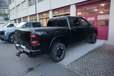 Dodge Ram 1500 Crew Cab Rebel Sport — Pick-up musclé 396 ch, 4x4, équipements premium — Miniatura 8