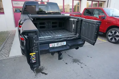 Dodge Ram 1500 Crew Cab Rebel Sport — Pick-up musclé 396 ch, 4x4, équipements premium — Miniatura 9