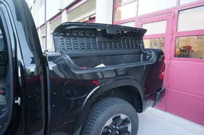 Dodge Ram 1500 Crew Cab Rebel Sport — Pick-up musclé 396 ch, 4x4, équipements premium — Miniatura 11