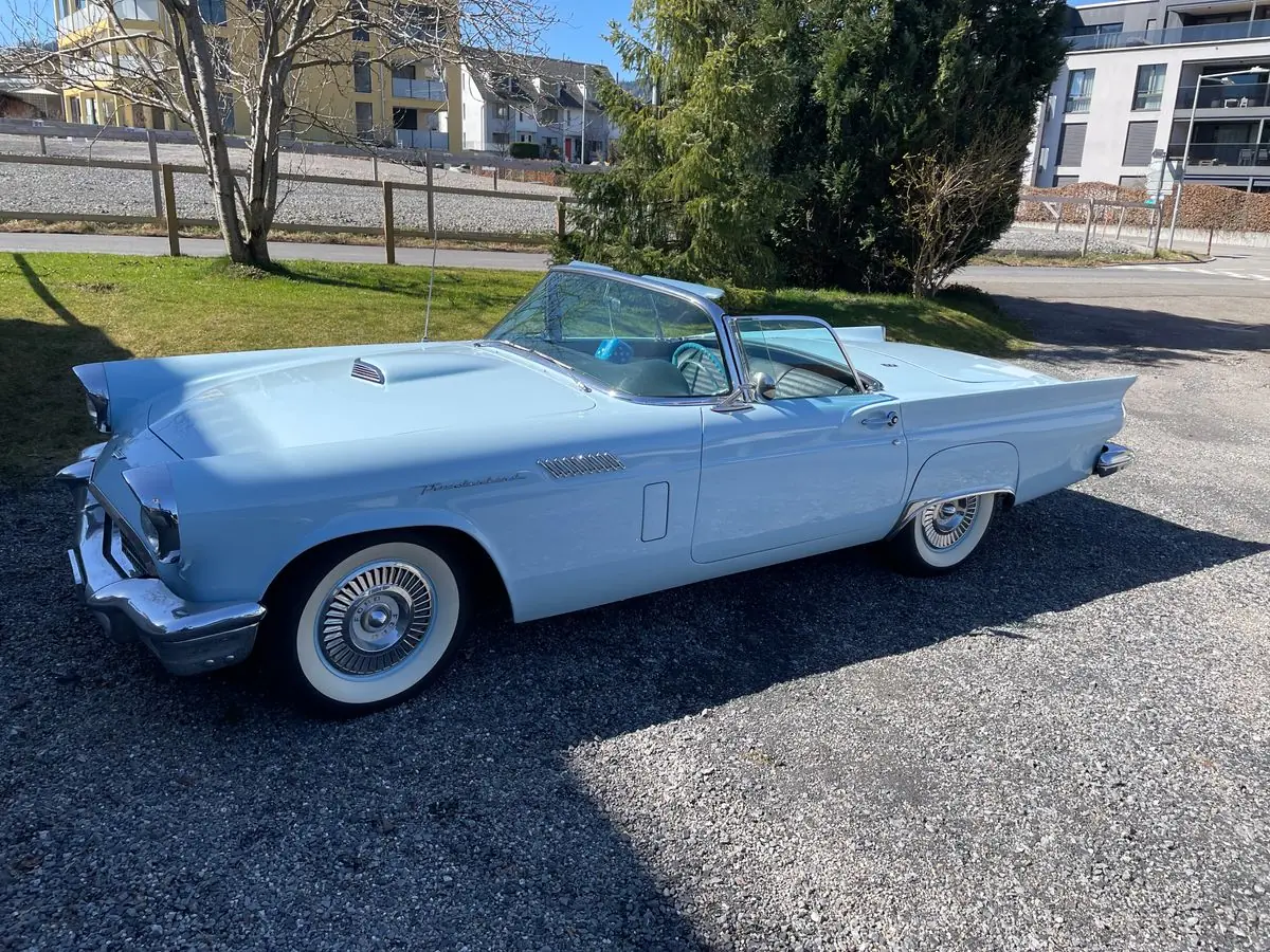Ford Thunderbird 1957 occasion Cham — 2