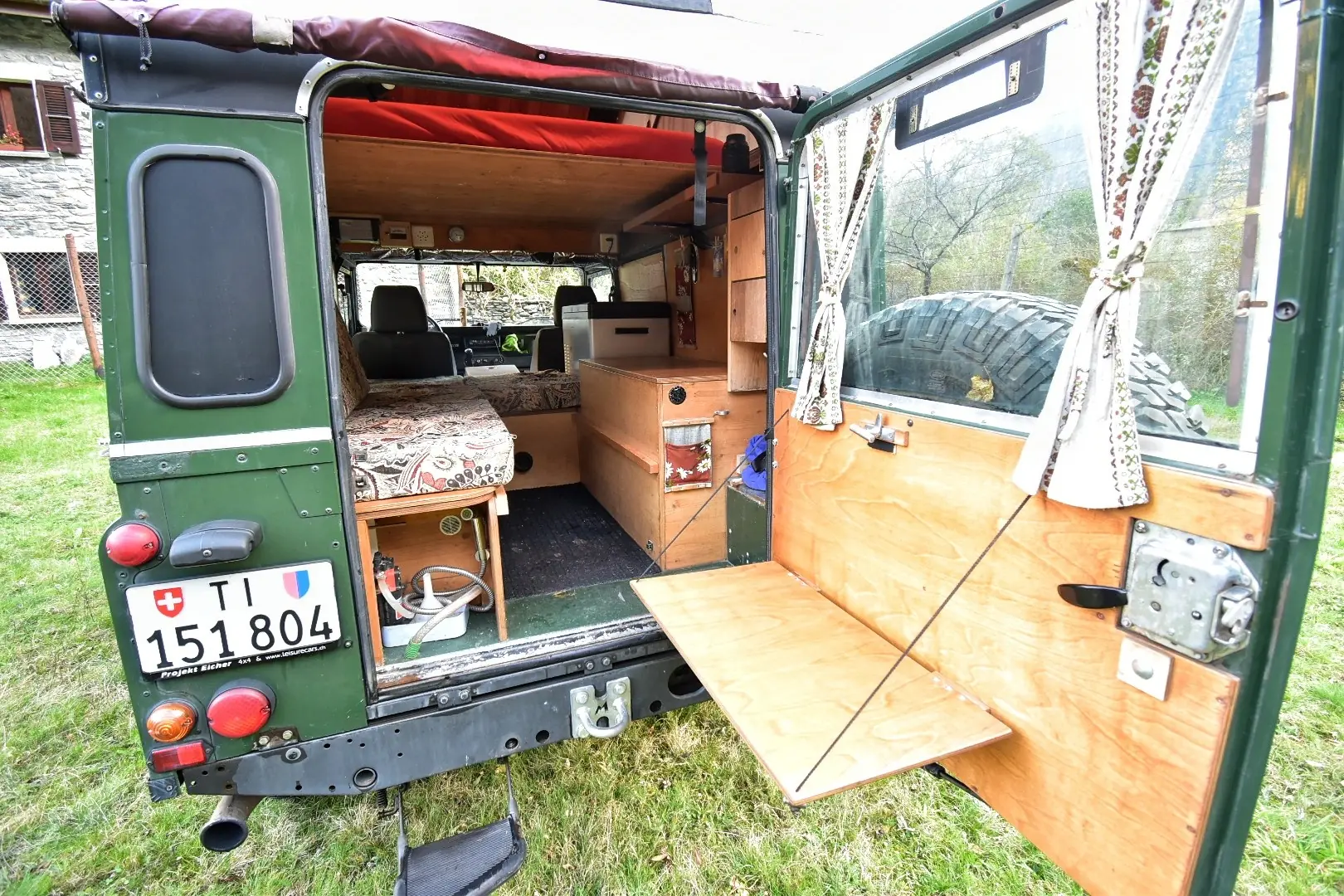 Land Rover Defender 2001 occasion Cevio — 2