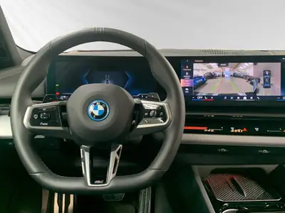 BMW 530e M Sport Steptronic — Berline hybride rechargeable, très faible kilométrage — Miniatur 11