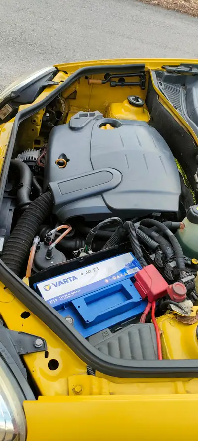 Nissan Kubistar 1.5 dCi 70 Max Comfort — Utilitaire compact économe, sans accident — intérieur