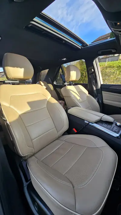 Mercedes-Benz ML 350 BlueTEC 4Matic — SUV premium diesel, 4x4 intégral et consommation maîtrisée — Miniature 7