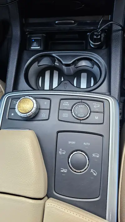 Mercedes-Benz ML 350 BlueTEC 4Matic — SUV premium diesel, 4x4 intégral et consommation maîtrisée — Miniature 10