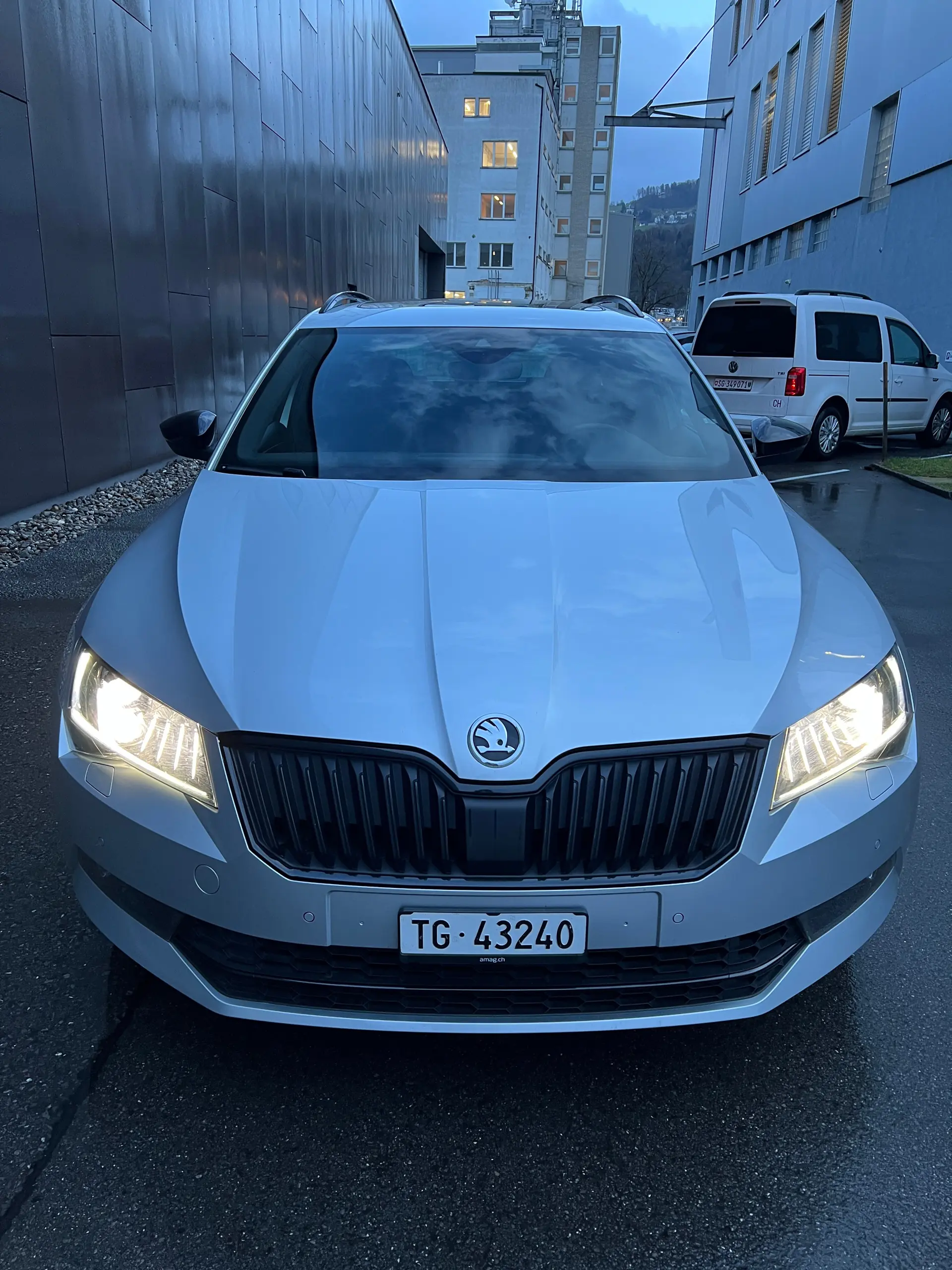 Skoda Superb 2018 occasion Rheineck — 4