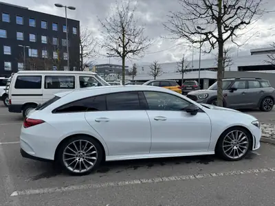 Mercedes-Benz CLA 200 Shooting Brake AMG Line — Élégance dynamique et polyvalence — vista posteriore