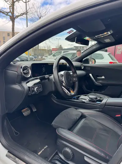 Mercedes-Benz CLA 200 Shooting Brake AMG Line — Élégance dynamique et polyvalence — cruscotto