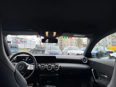 Mercedes-Benz CLA 200 Shooting Brake AMG Line — Élégance dynamique et polyvalence — Miniatura 7